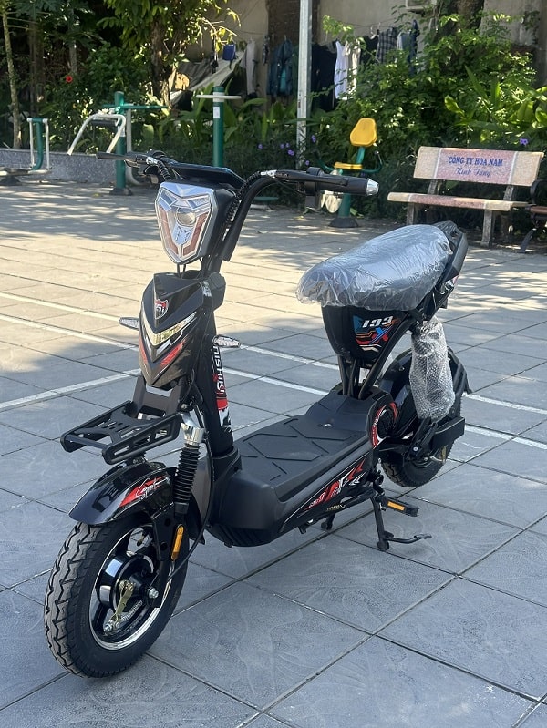 Xe Đạp Điện M133 Có Bàn Đạp Dành Cho Học Sinh