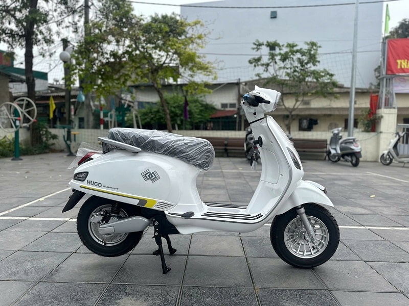 Xe Máy Điện Vespa Hugo Elegiant