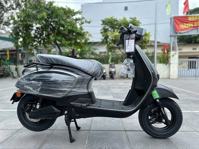 Xe Máy Điện Osakar Nispa Viora Màu Đen Sần