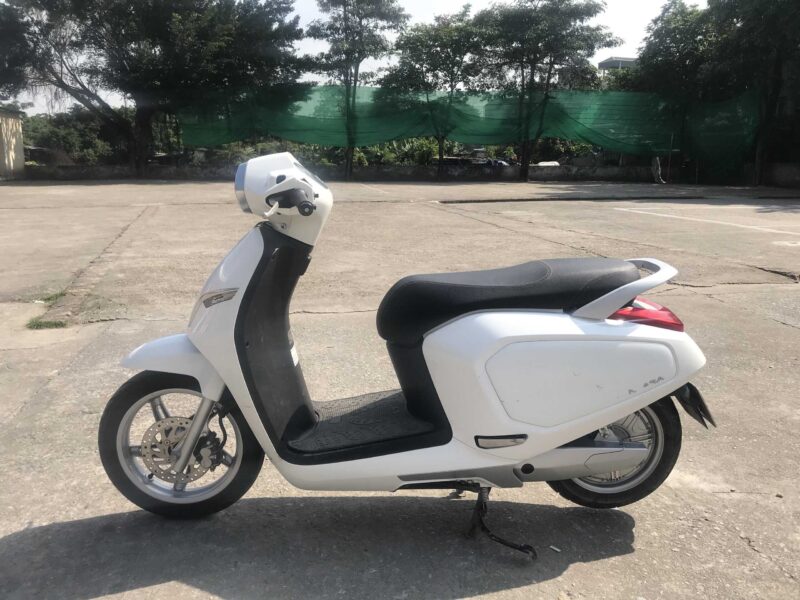 xe máy điện vespa vinfast